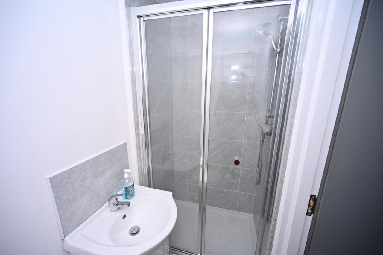 Kunda House Galton Bridge Hotel Birmingham Esterno foto