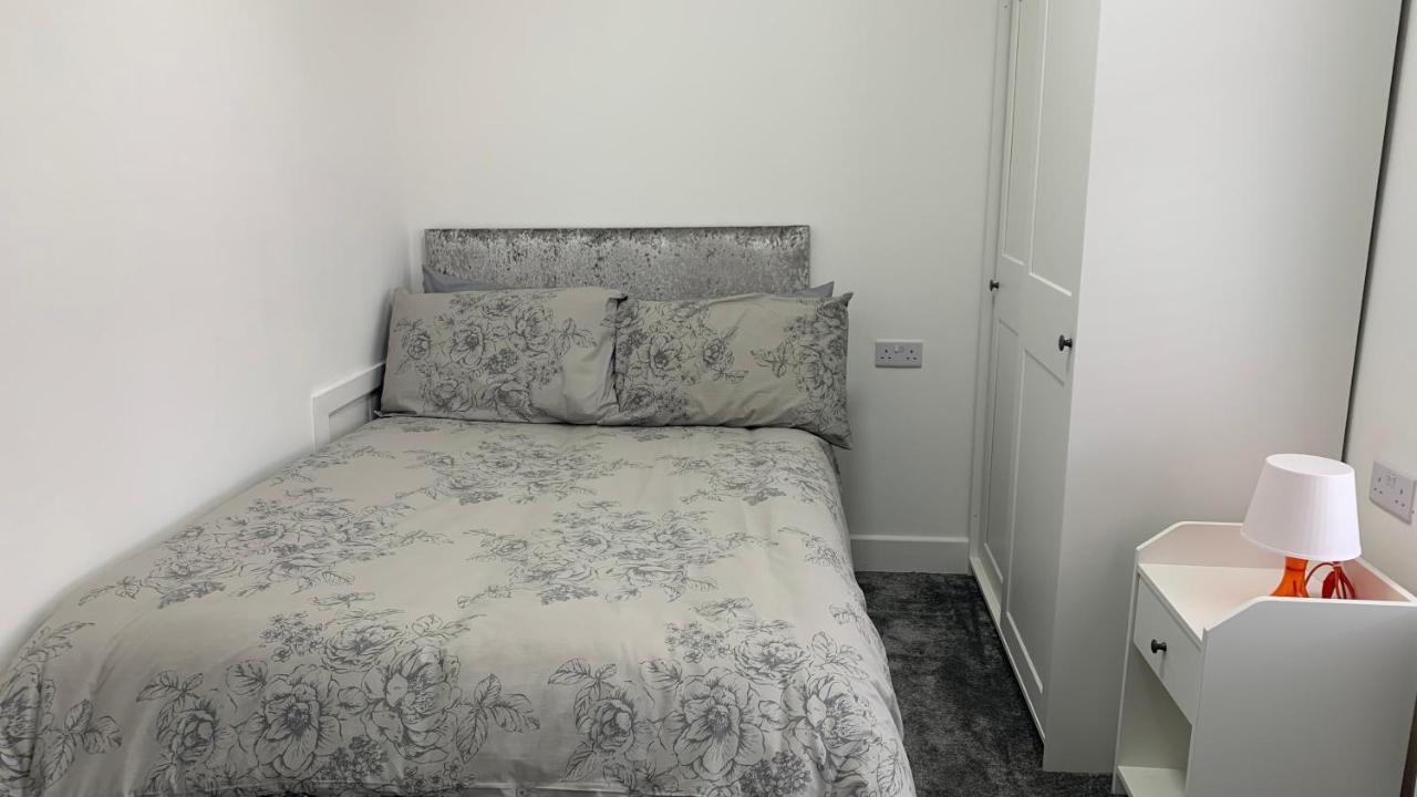 Kunda House Galton Bridge Hotel Birmingham Esterno foto